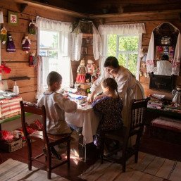 Экскурсия: Сказочная деревня Мандроги
