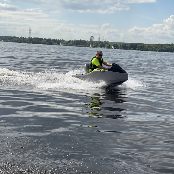 Катание на jet boat - изображение 2 Катание на jet boat - изображение 2