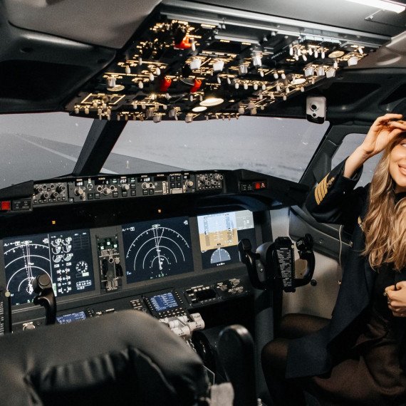 Полет на авиатренажере Boeing 737 NG. Фото 7