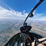 Полет на вертолете над живописными ландшафтами и долинами - превью 1