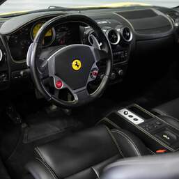 Заезд на автомобиле Ferrari F430