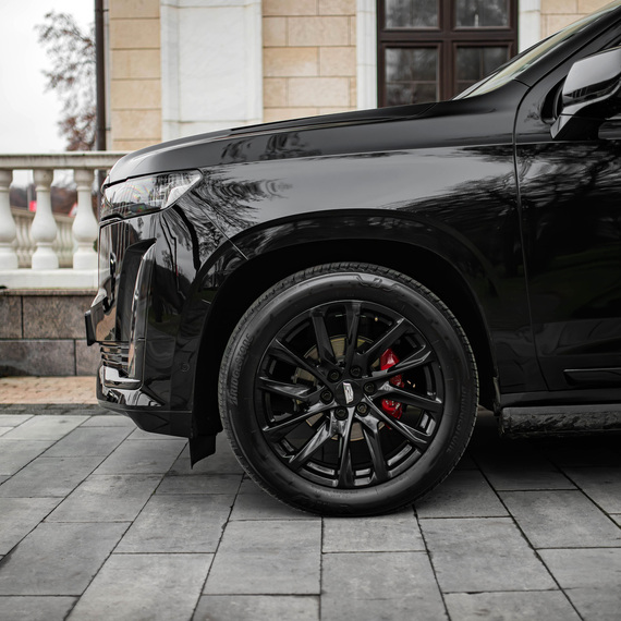 Аренда автомобиля Cadillac Escalade ESV - изображение 1