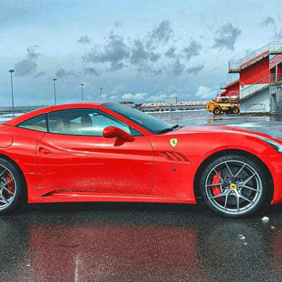 Заезд на Ferrari California - изображение 1 Заезд на Ferrari California - изображение 1
