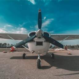 Полет на самолете Cessna 182