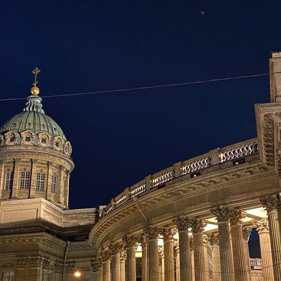 Ночная обзорная экскурсия с теплоходной прогулкой и разведением мостов. Фото 9