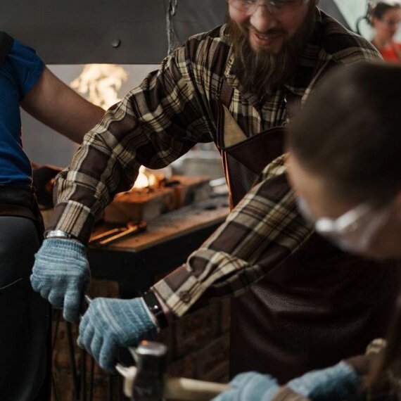 Романтическое свидание в кузнице - изображение 4