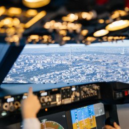 Полет на авиатренажере Boeing 737 NG