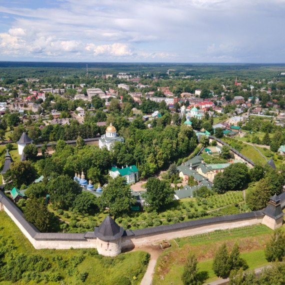 Тур Древние крепости и храмы Псков Изборск Печоры. Фото 5