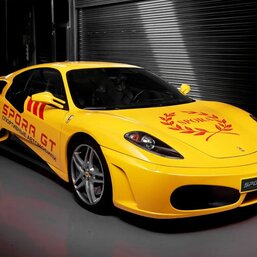 Заезд на автомобиле Ferrari F430