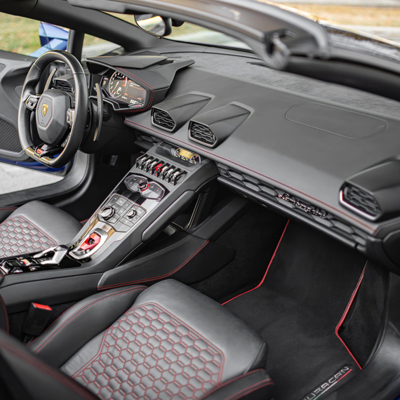 Аренда автомобиля Lamborghini Huracan. Фото 9