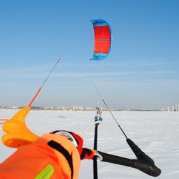 Сноукайтинг