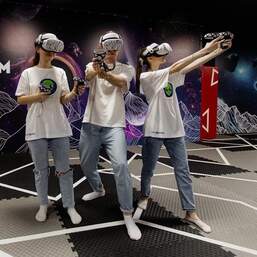 Виртуальная реальность VR арена
