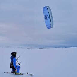 Сноукайтинг