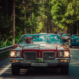 Поездка на ретро кабриолете Buick / Oldsmobile