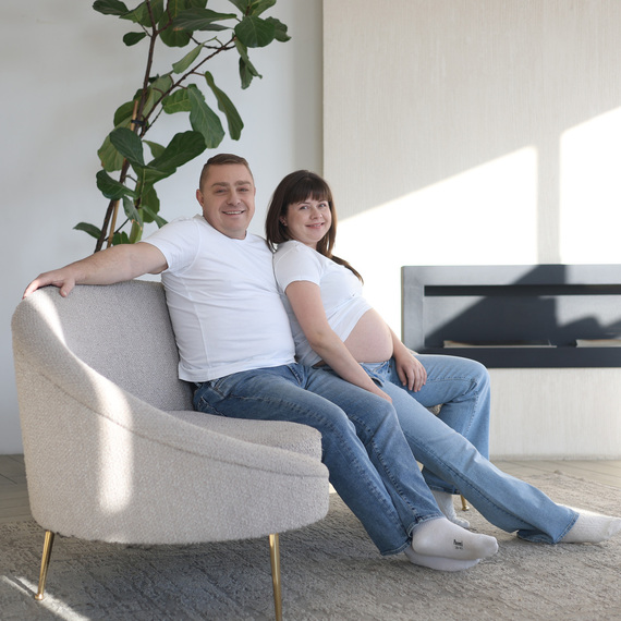 Фотосессия в студии для беременной. Главное фото