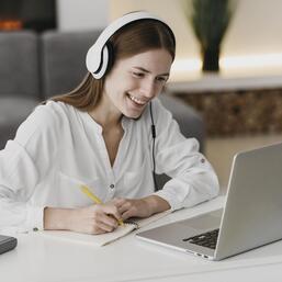 Практика по языкам в Разговорном клубе 