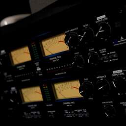 Студийная запись песни клипа в подарок