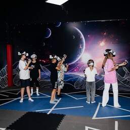 Виртуальная реальность VR арена
