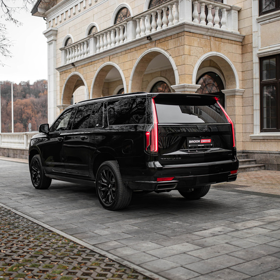 Аренда автомобиля Cadillac Escalade ESV. Фото 7