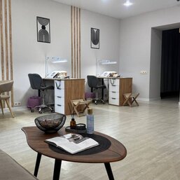 Посещение студии маникюра и красоты City Nails