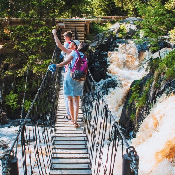 Тур Карельский колорит Рускеала долина водопадов хаски и лисы - изображение 1