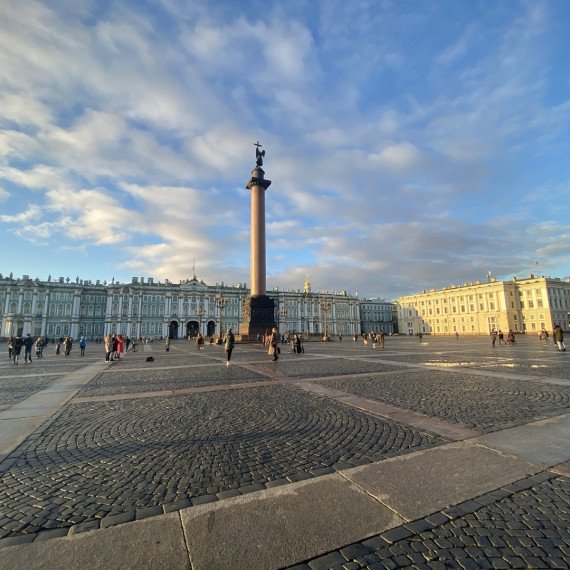 Веселая обзорная экскурсия по Петербургу 2в1 с комиком и гидом. Фото 6
