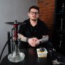 Настольная кальянная композиция с дымом и апельсином на вечерней встрече - превью 1