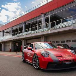 Заезд на автомобиле Porsche 911 GT3