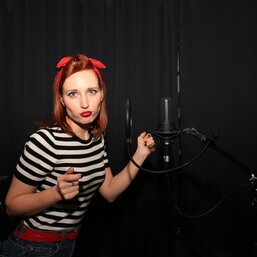 Запись песни в студии звукозаписи с подбором музыки