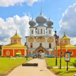 Экскурсия: Тихвин и дом-музей Римского-Корсакова