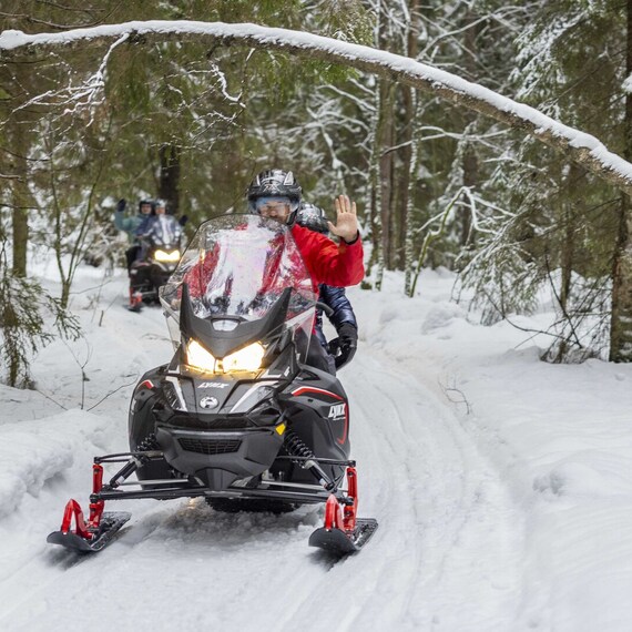 Зимний вихрь - прогулка на канадском снегоходе - изображение 3