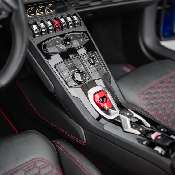 Аренда автомобиля Lamborghini Huracan. Фото 10