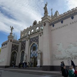 Квест экскурсия «Что скрывают павильоны ВДНХ»