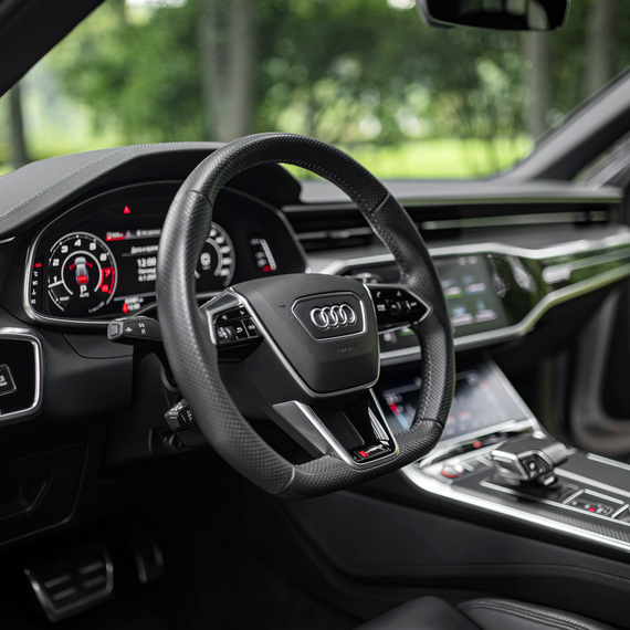 Аренда автомобиля Audi RS6. Фото 6