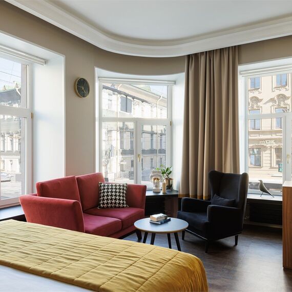 Люкс с видом на город. Фото 1