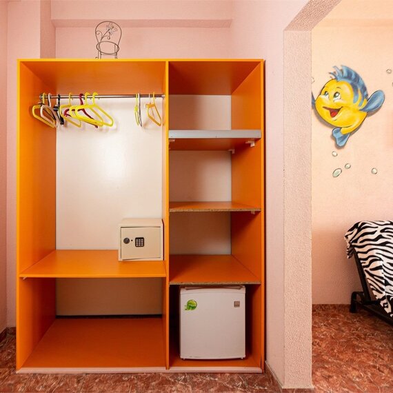Трехместный стандартный номер с балконом. Фото 17