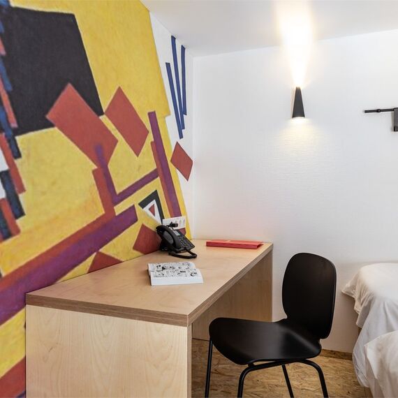 Дизайнерские двухуровневые апартаменты