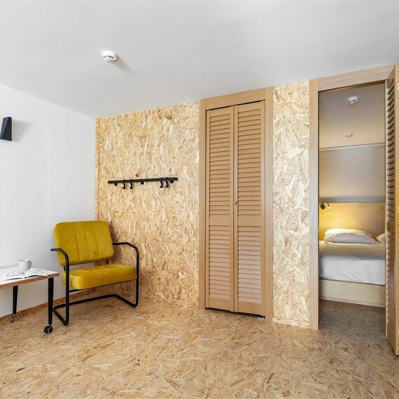 Дизайнерские двухуровневые апартаменты