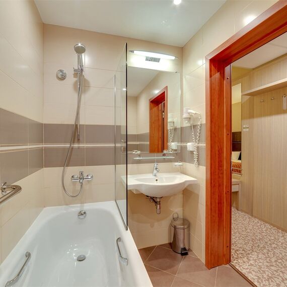 Улучшенный видовой с раздельными кроватями. Фото 3