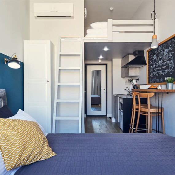 Улучшенный номер-студио с видом на Невский проспект DBL+SINGLE. Фото 18