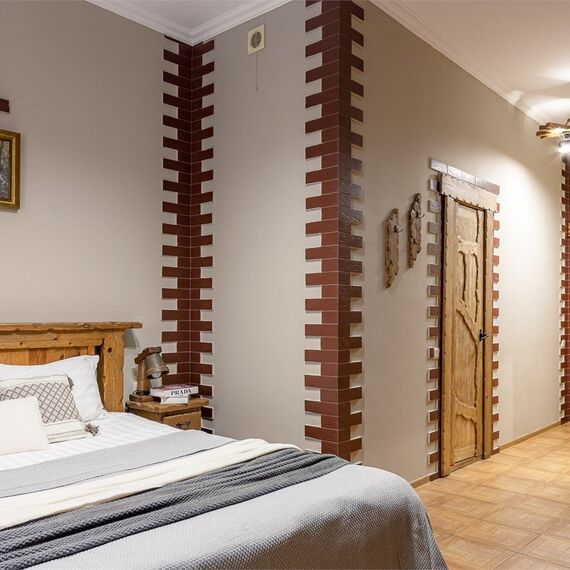 Улучшенный номер с 1 кроватью. Фото 10