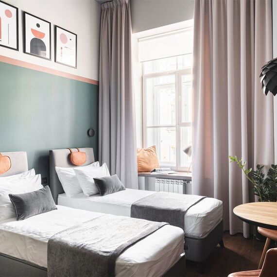 Стандартный номер-студио с видом на город. Фото 3