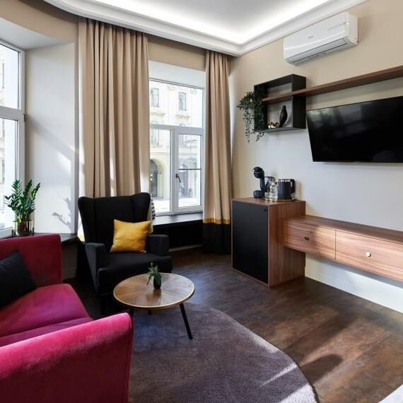 Люкс с видом на город. Фото 3