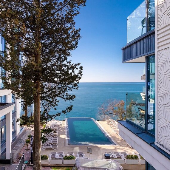 Deluxe c видом на бассейн и море № 310. Фото 4