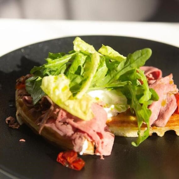 Апартаменты с 2 спальнями и кухней. Фото 32