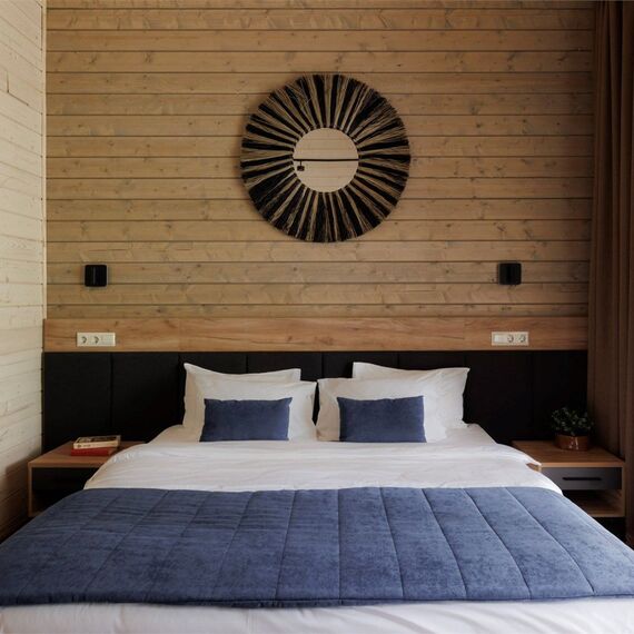 Комфорт с двуспальной кроватью, балконом и видом на лес. Фото 9