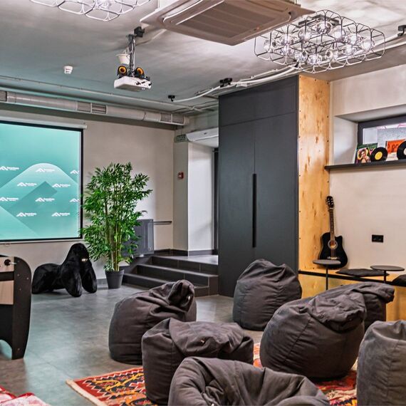 Классик с  1 двуспальной кроватью и ванной. Фото 14