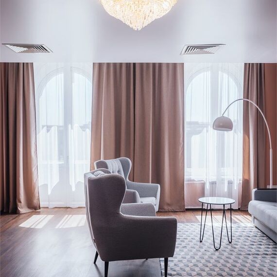 Семейный люкс с 2 спальнями и видом на Казанский собор. Фото 9