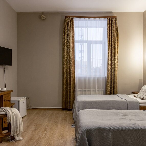 Трехместный номер с раздельными кроватями. Фото 8