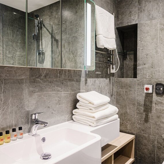 Люкс (двухкомнатный номер). Фото 8